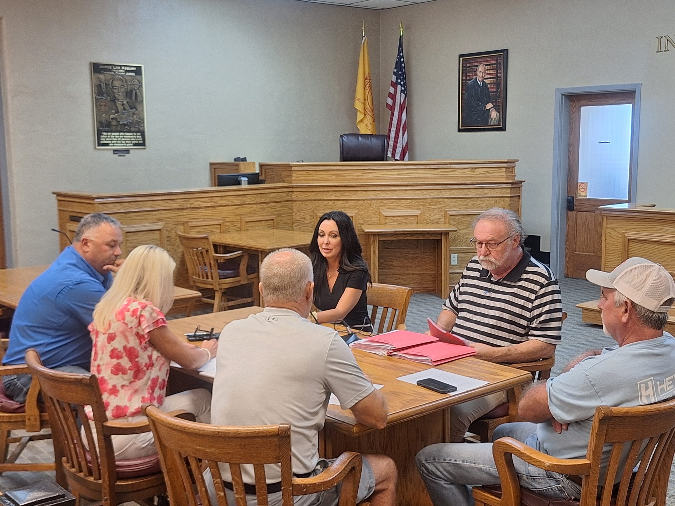 County receives 23 applicants for county finance director – WLAF